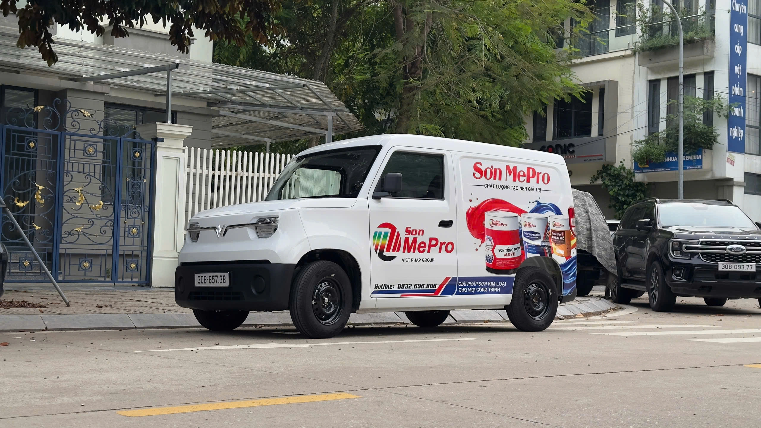 Dán QC Doanh Nghiệp 13 Dự án decal quảng cáo ô tô Giang Wrap
