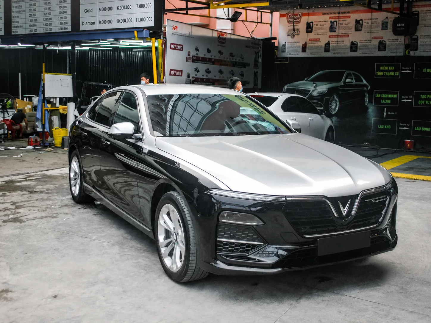 Dán Duo-Tone kiểu Maybach VinFast Lux A dán Duo-Tone kiểu Maybach